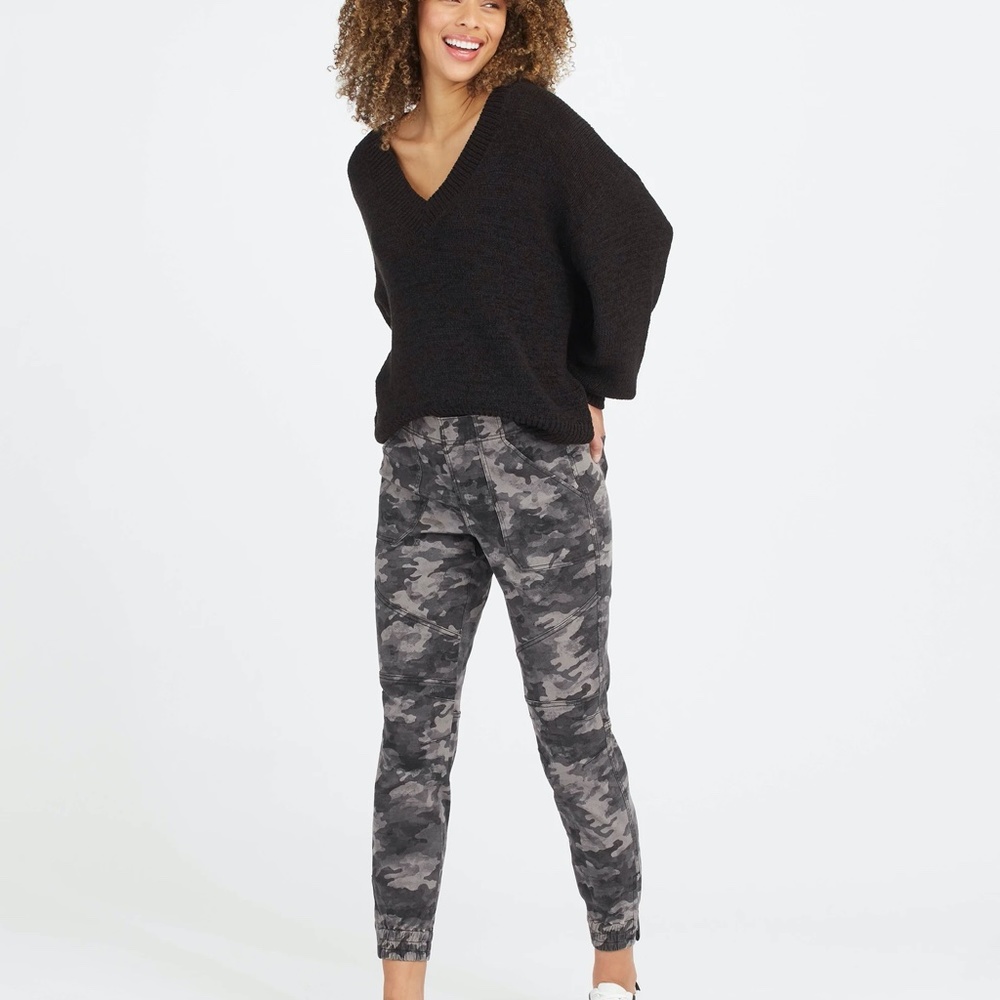 Spanx Stretch Twill Cargo Jogger NWT